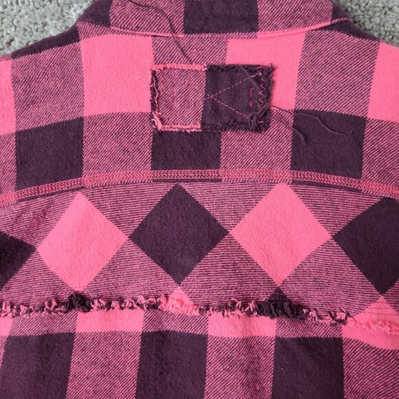 We the Free Oversized Pink Raw Hem Button Down Plaid Shirt Size Small - Picture 8 of 10